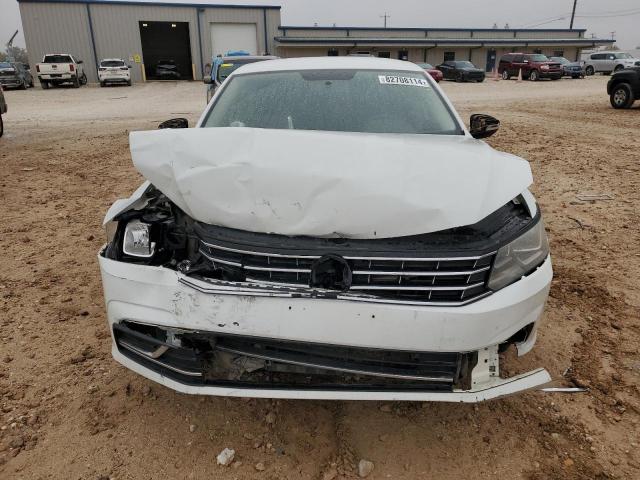  VOLKSWAGEN PASSAT 2017 Белы