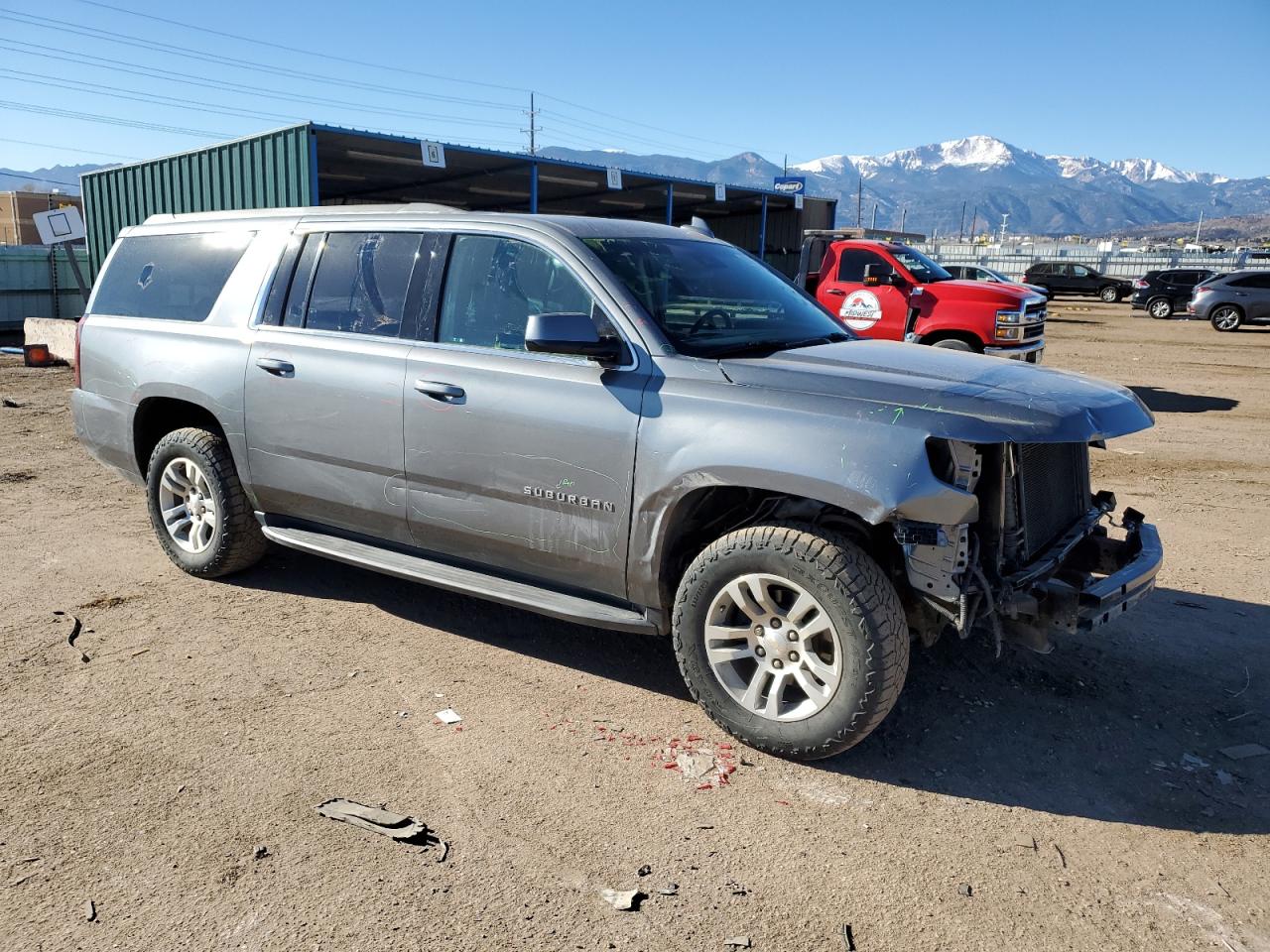 2019 Chevrolet Suburban - Image 4