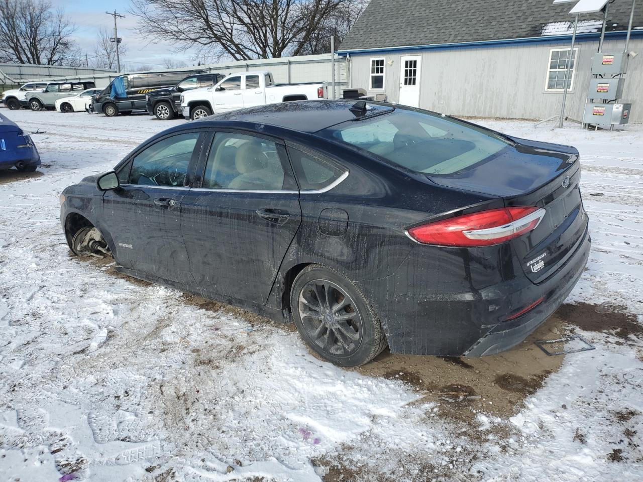 VIN 3FA6P0LU0KR264221 2019 FORD FUSION no.2