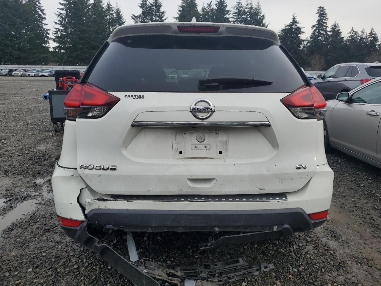 VIN 5N1AT2MTXHC888208 2017 NISSAN ROGUE no.6