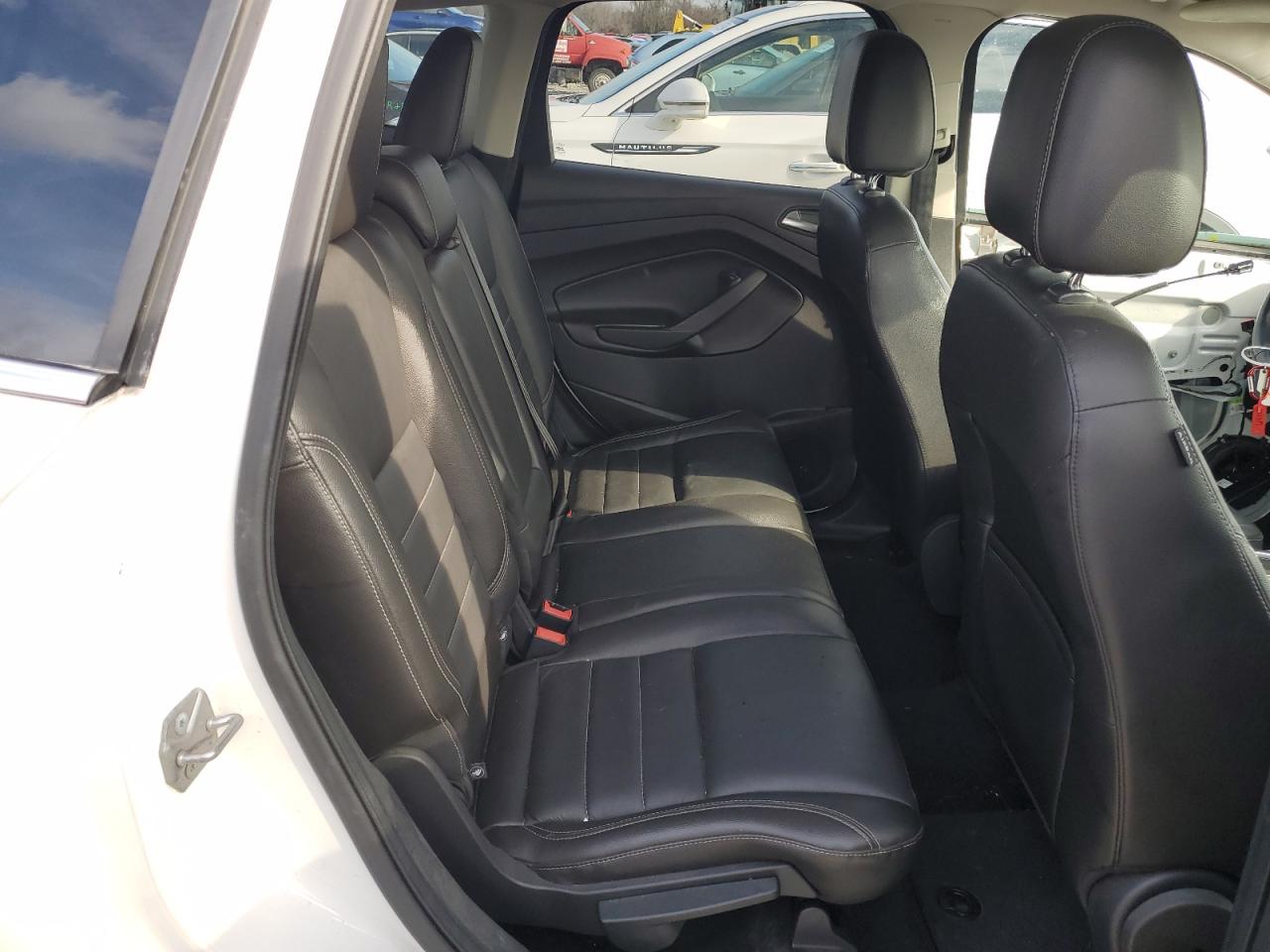 2014 Ford Escape - Image 11