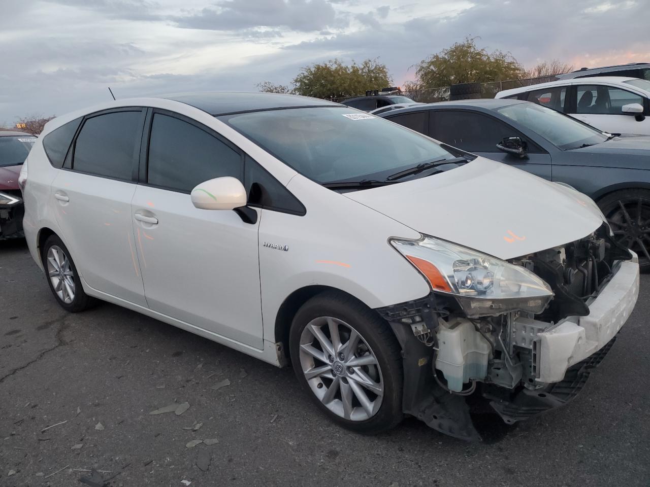 VIN JTDZN3EU1D3247571 2013 TOYOTA PRIUS no.4