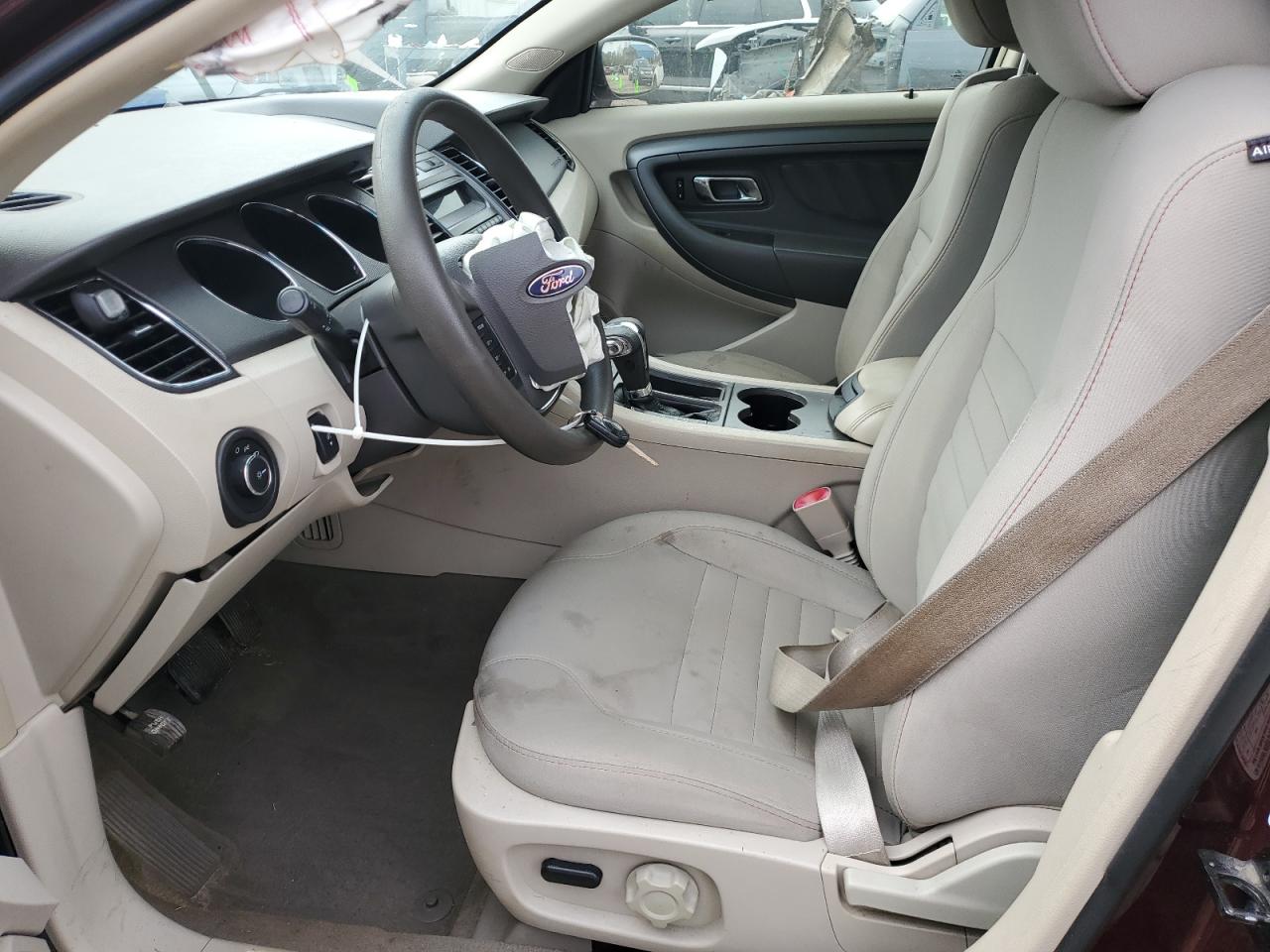 2011 Ford Taurus - Image 7