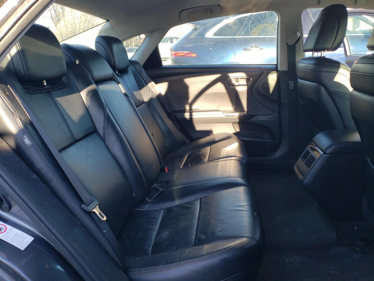 2013 Toyota Avalon - Image 10