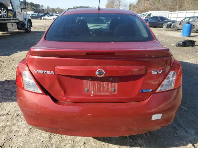  NISSAN VERSA 2013 Красный