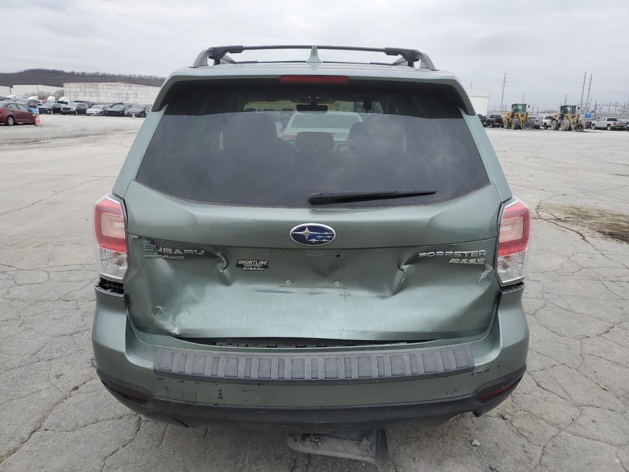 2017 Subaru Forester - Image 6