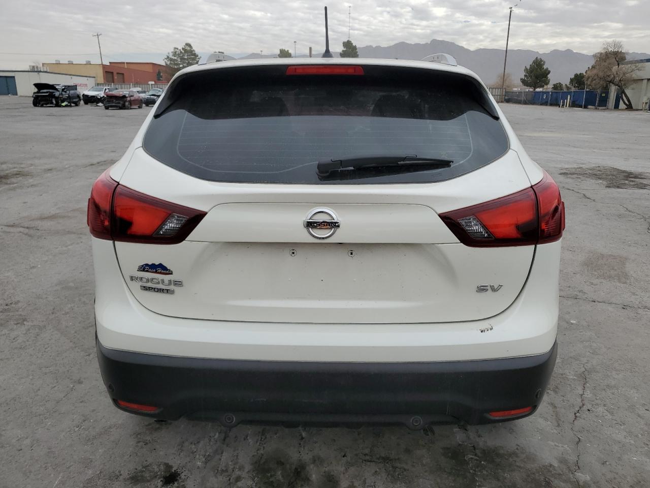 2019 Nissan Rogue - Image 6