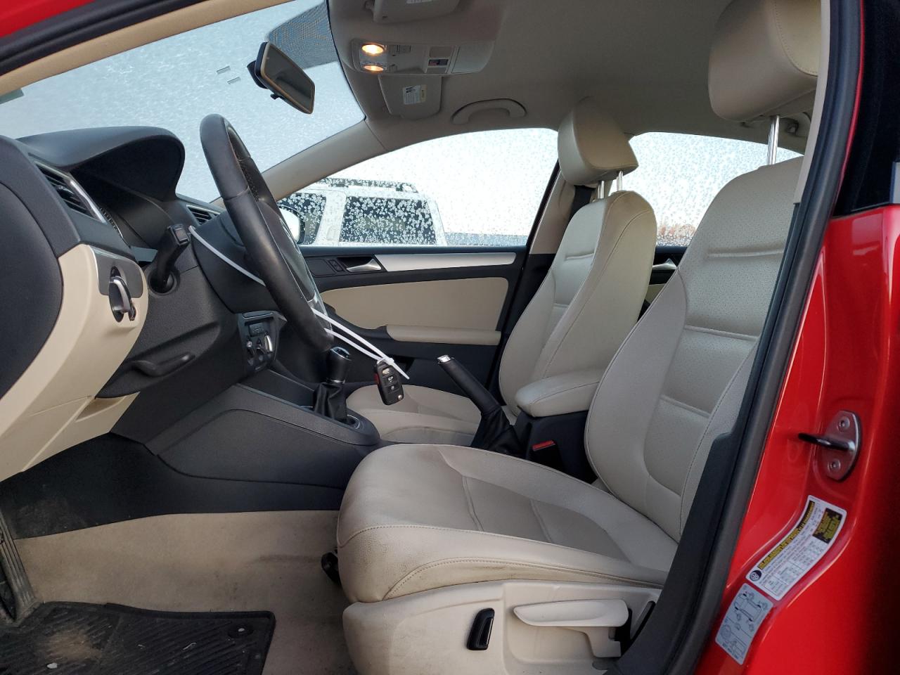 2014 Volkswagen Jetta - Image 7