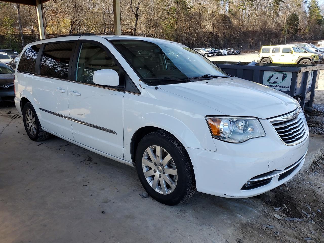 2016 Chrysler Town & Country - Image 4