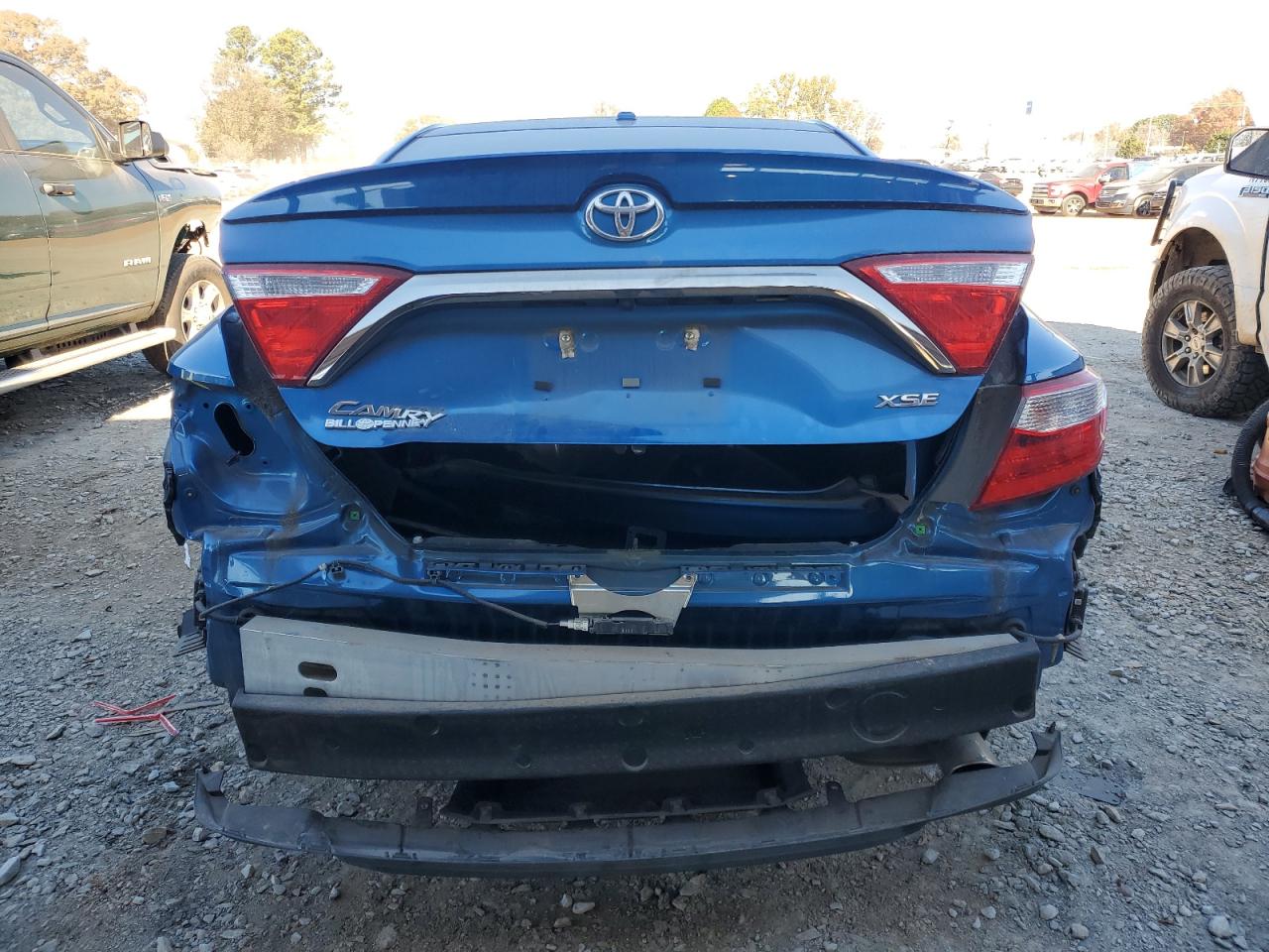 VIN 4T1BF1FK8HU683510 2017 TOYOTA CAMRY no.6