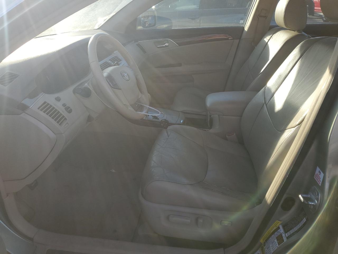 2008 Toyota Avalon - Image 7