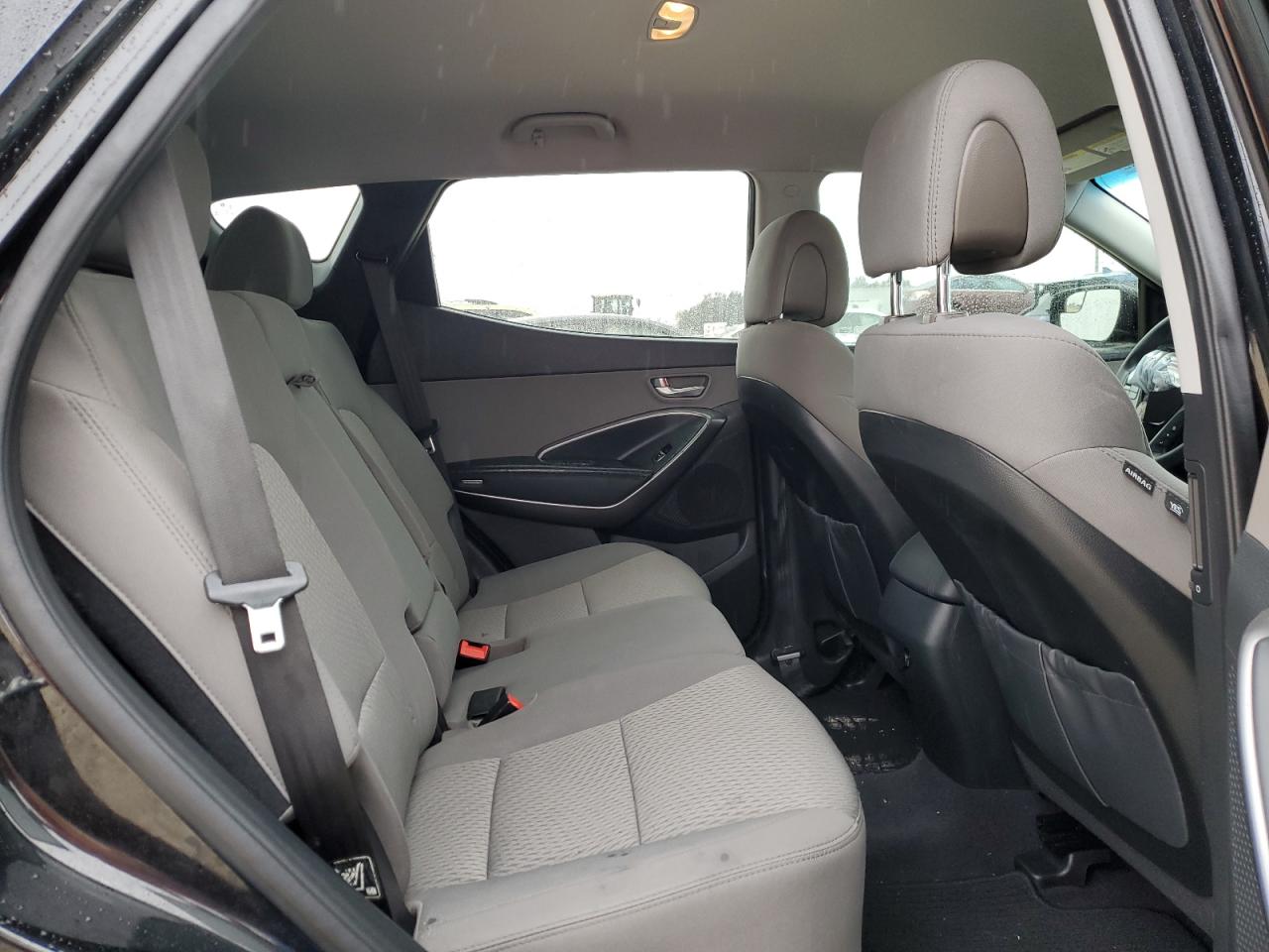 2018 Hyundai Santa Fe - Image 11