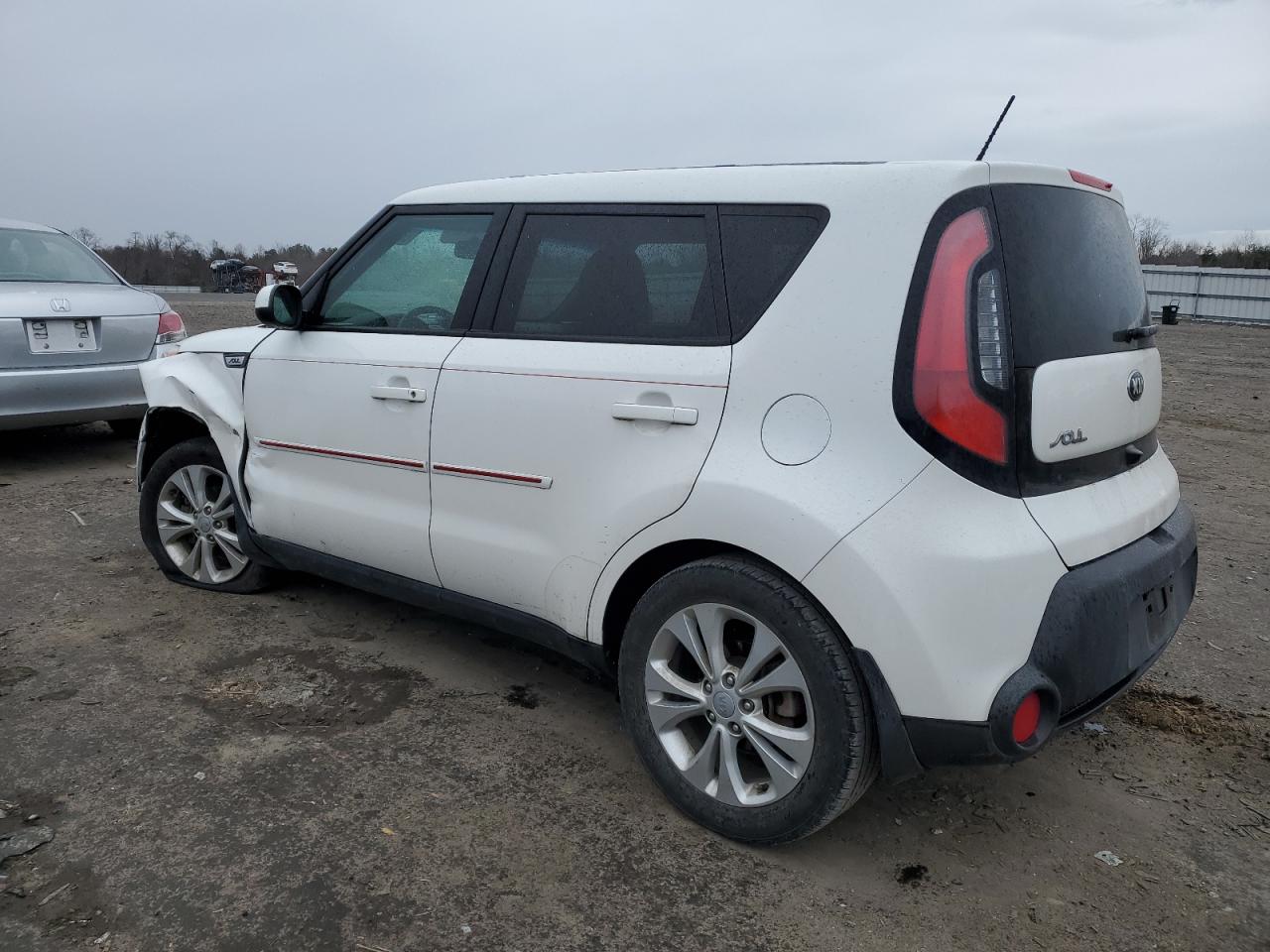 2015 Kia Soul - Image 2