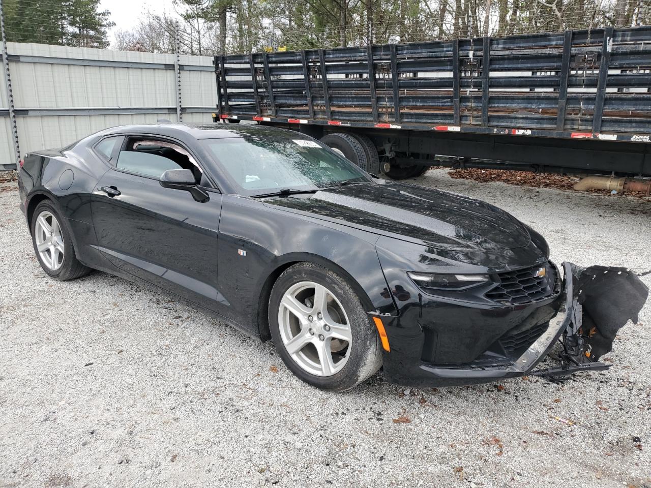 2023 Chevrolet Camaro - Image 4