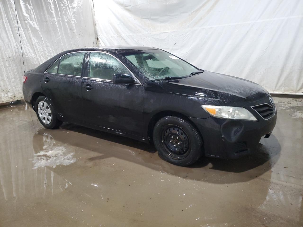 2010 Toyota Camry - Image 4