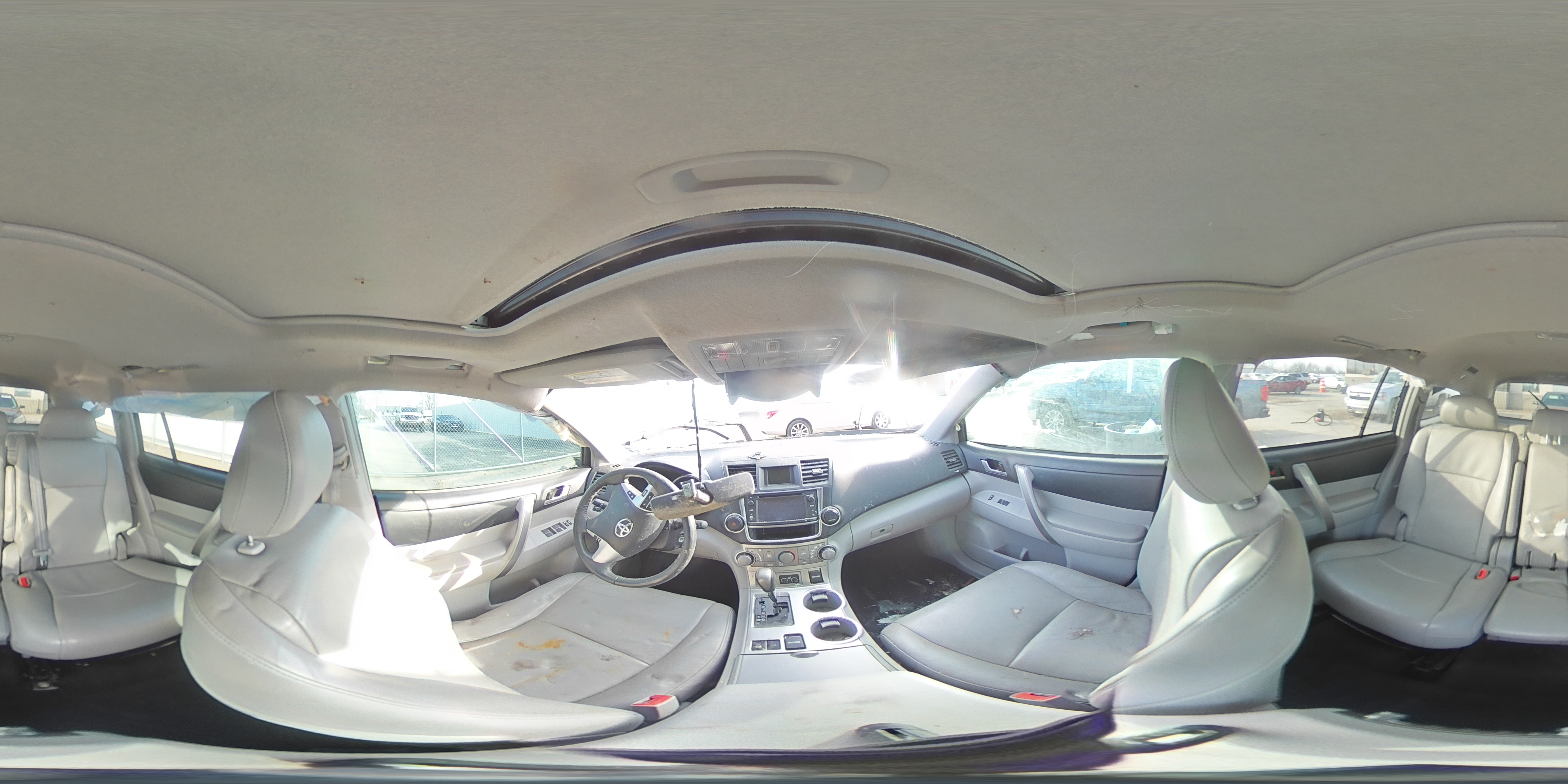 2013 Toyota Highlander - Image 14