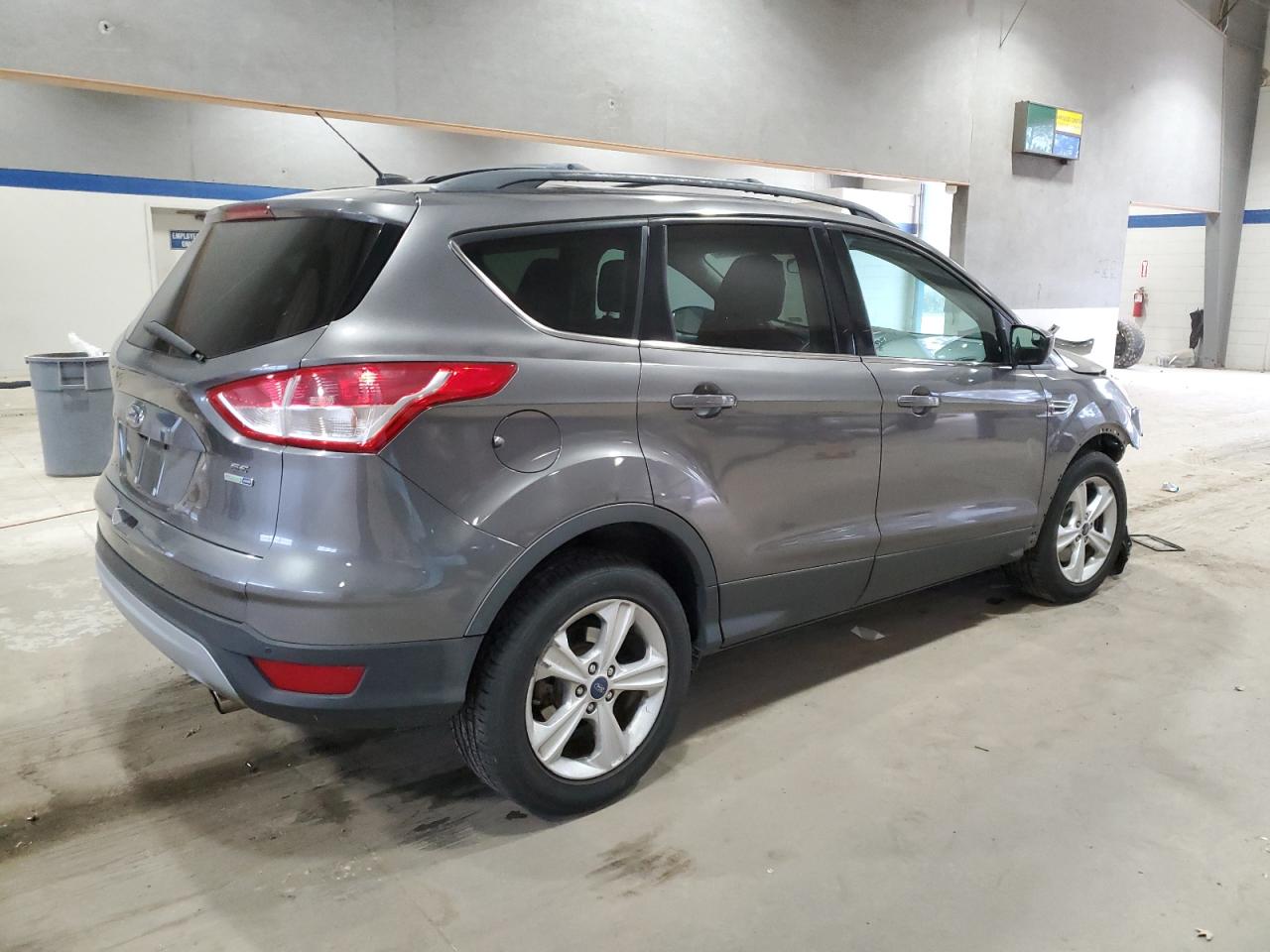 VIN 1FMCU9GX2EUA36647 2014 FORD ESCAPE no.3