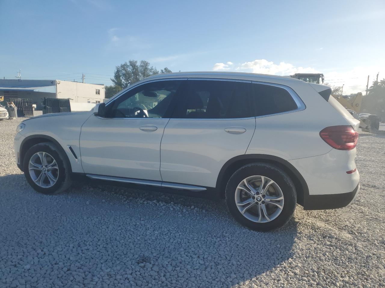 VIN 5UXTR7C54KLR44466 2019 BMW X3 no.2