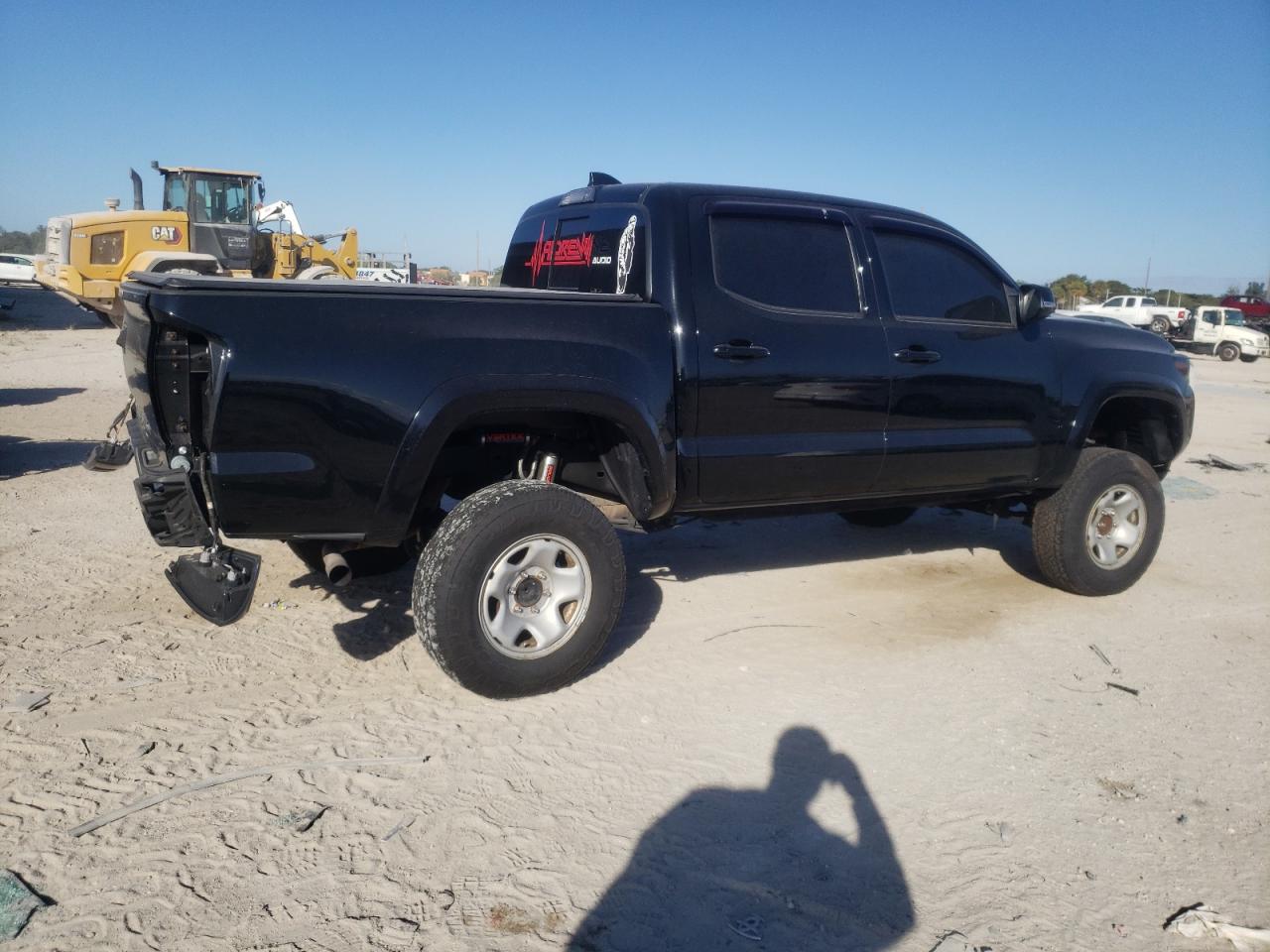 2021 Toyota Tacoma - Image 3