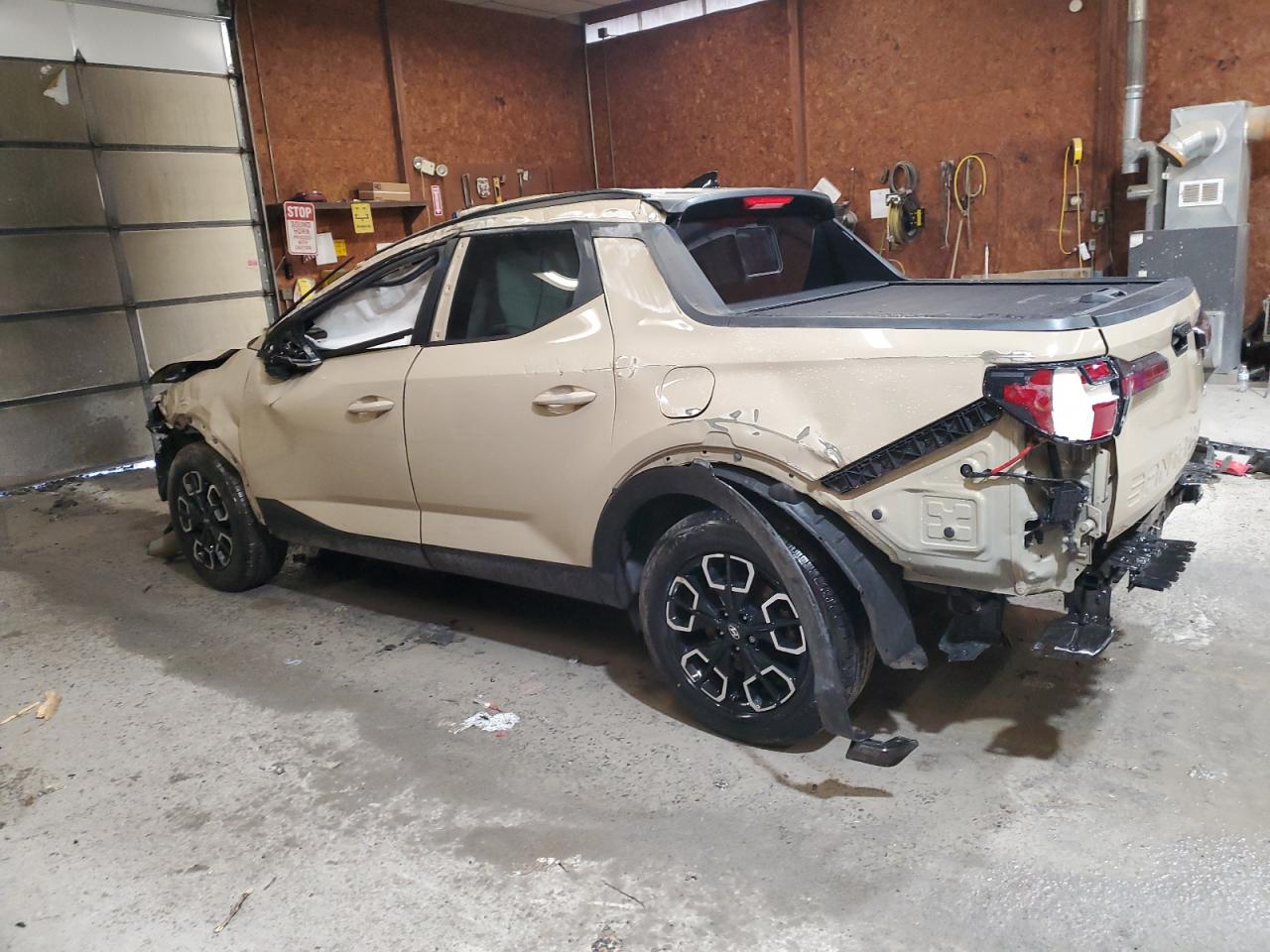 2023 Hyundai Santa Cruz - Image 2
