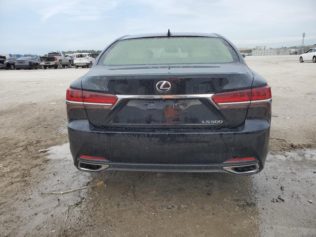 2018 Lexus LS - Image 6