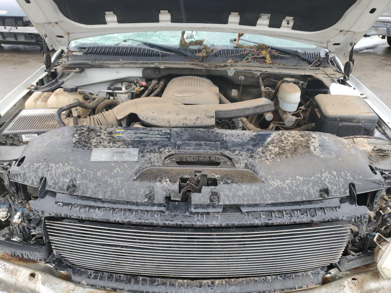 2004 GMC Yukon - Image 12