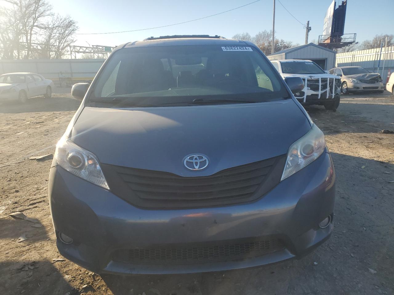 2015 Toyota Sienna - Image 5