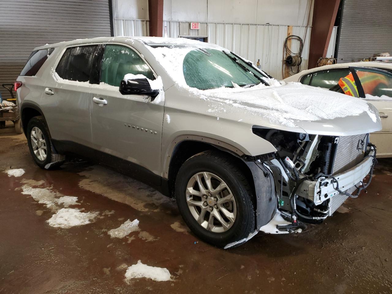 VIN 1GNERFKW2KJ244821 2019 CHEVROLET TRAVERSE no.4