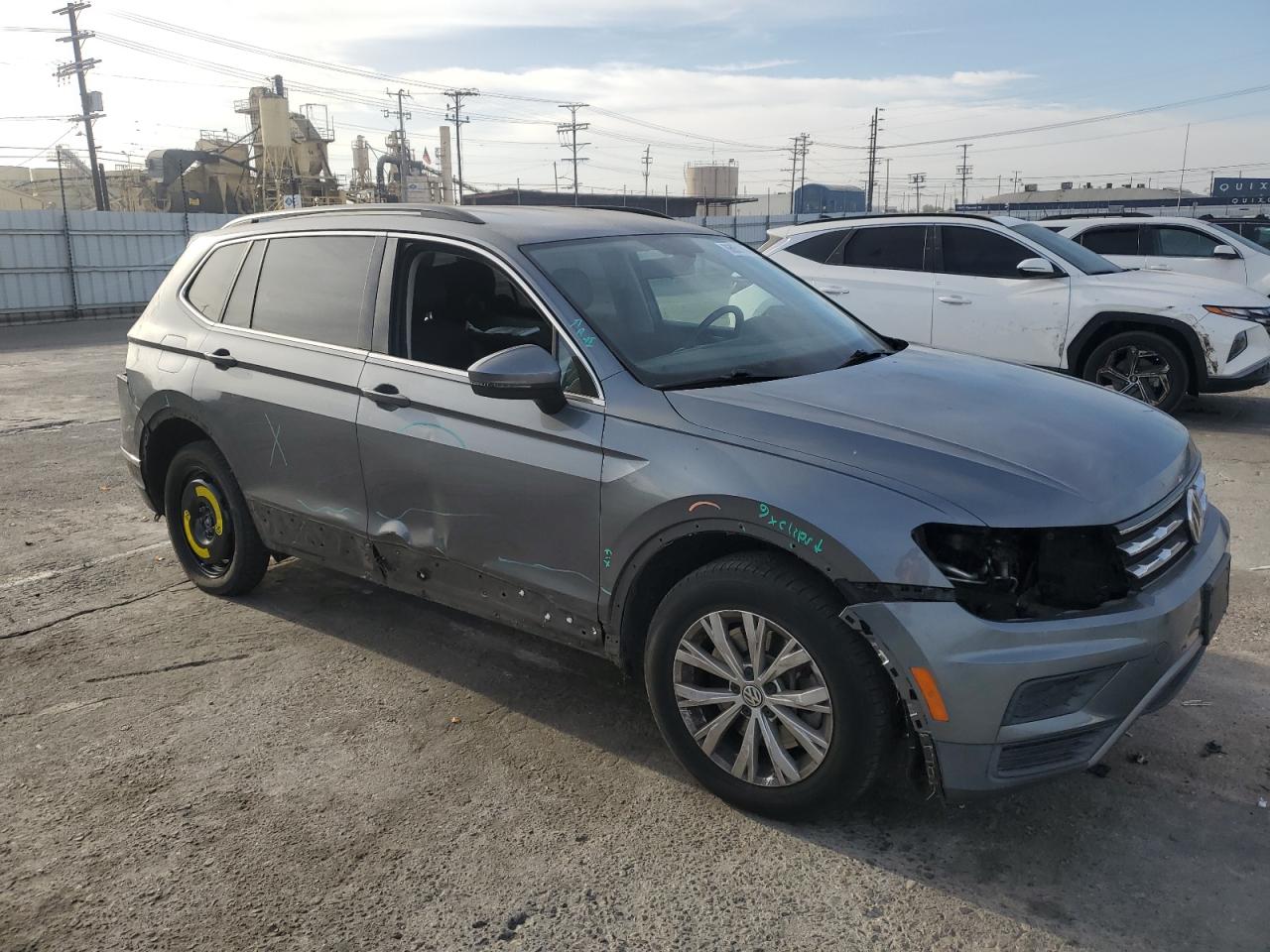 2018 Volkswagen Tiguan - Image 4