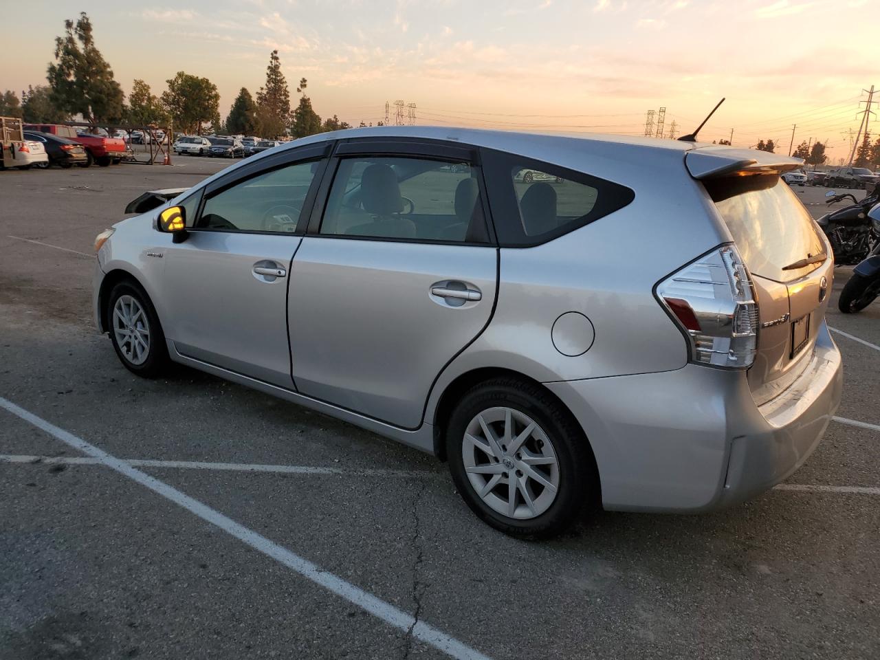 VIN JTDZN3EU4E3309515 2014 TOYOTA PRIUS no.2