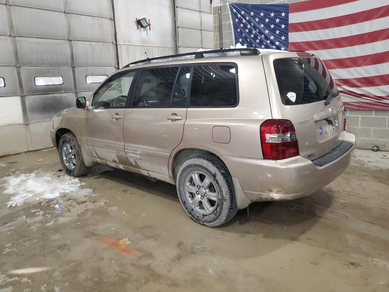 2004 Toyota Highlander - Image 2