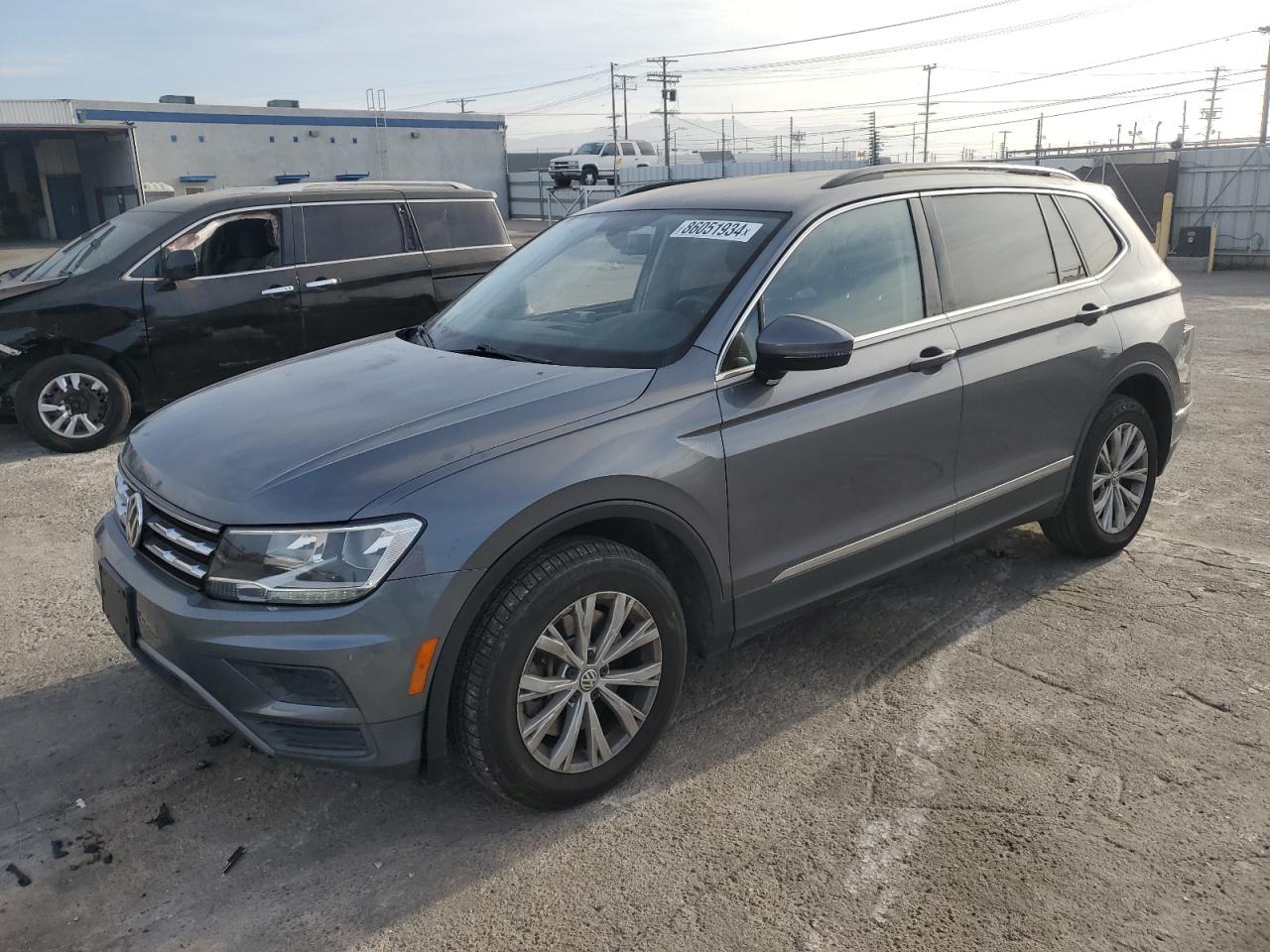 2018 Volkswagen Tiguan - Image 1