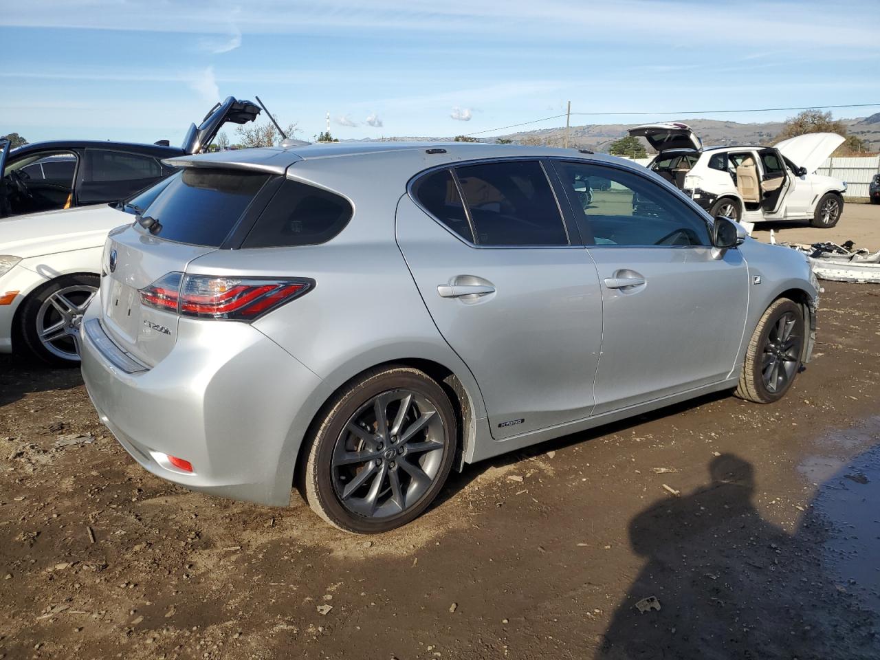 VIN JTHKD5BH3D2158855 2013 LEXUS CT 200 no.3