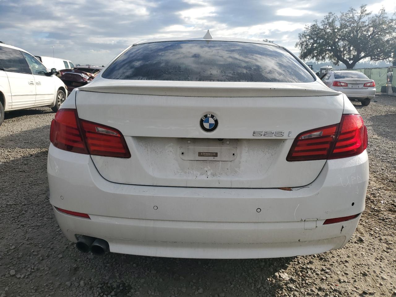 VIN WBAXG5C54DD230425 2013 BMW 5 SERIES no.6