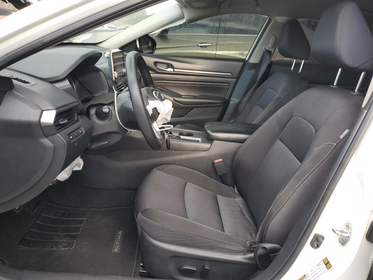 2019 Nissan Altima - Image 7