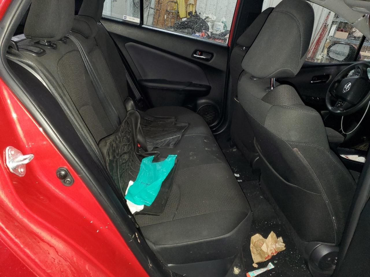 2019 Toyota Prius - Image 11