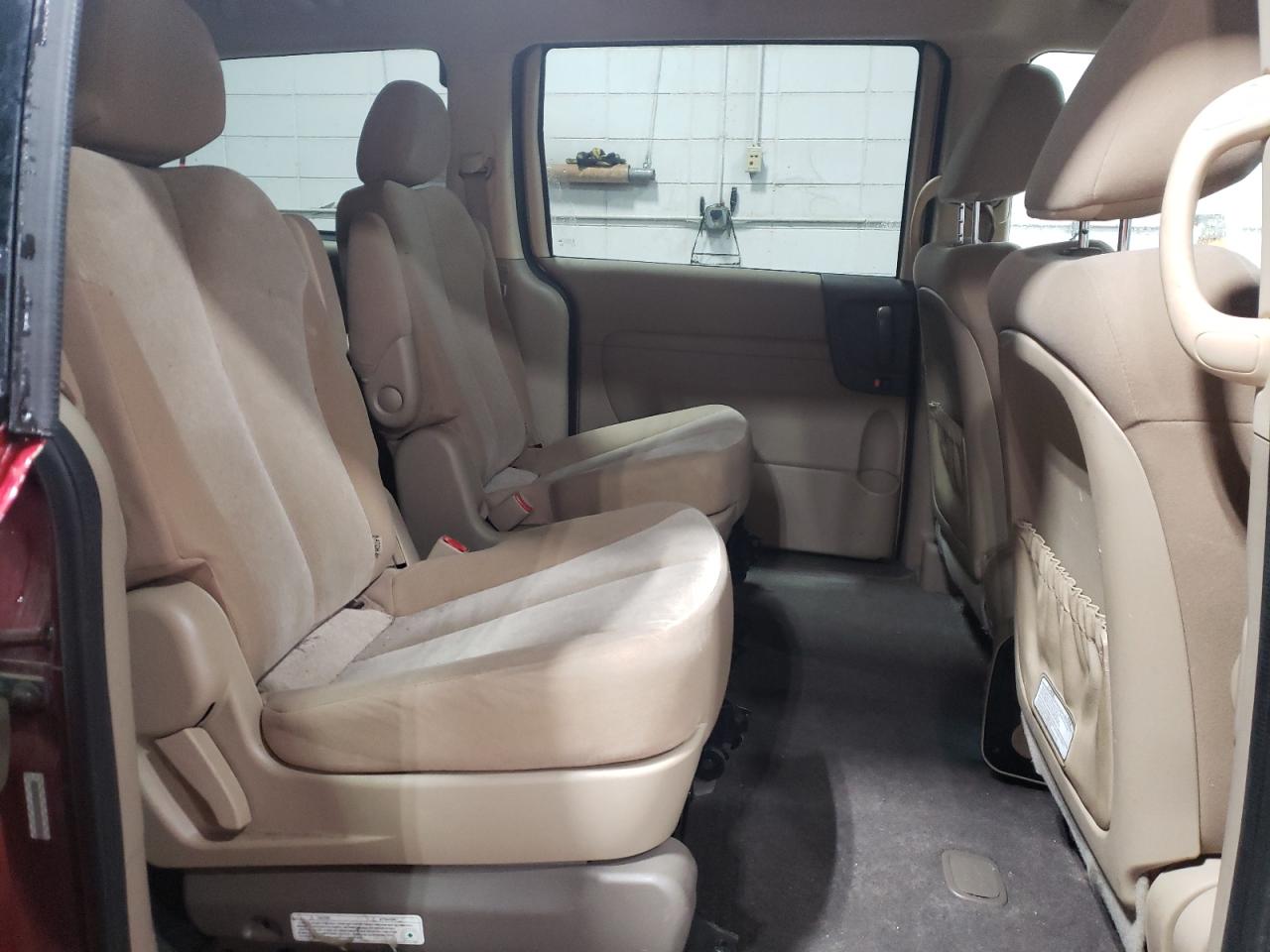 2014 Kia Sedona - Image 11