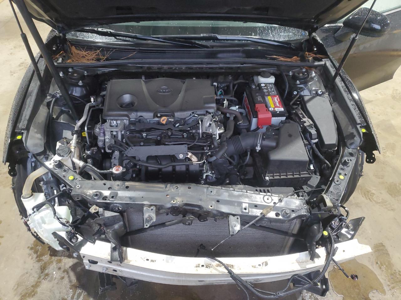 2020 Toyota Camry - Image 11