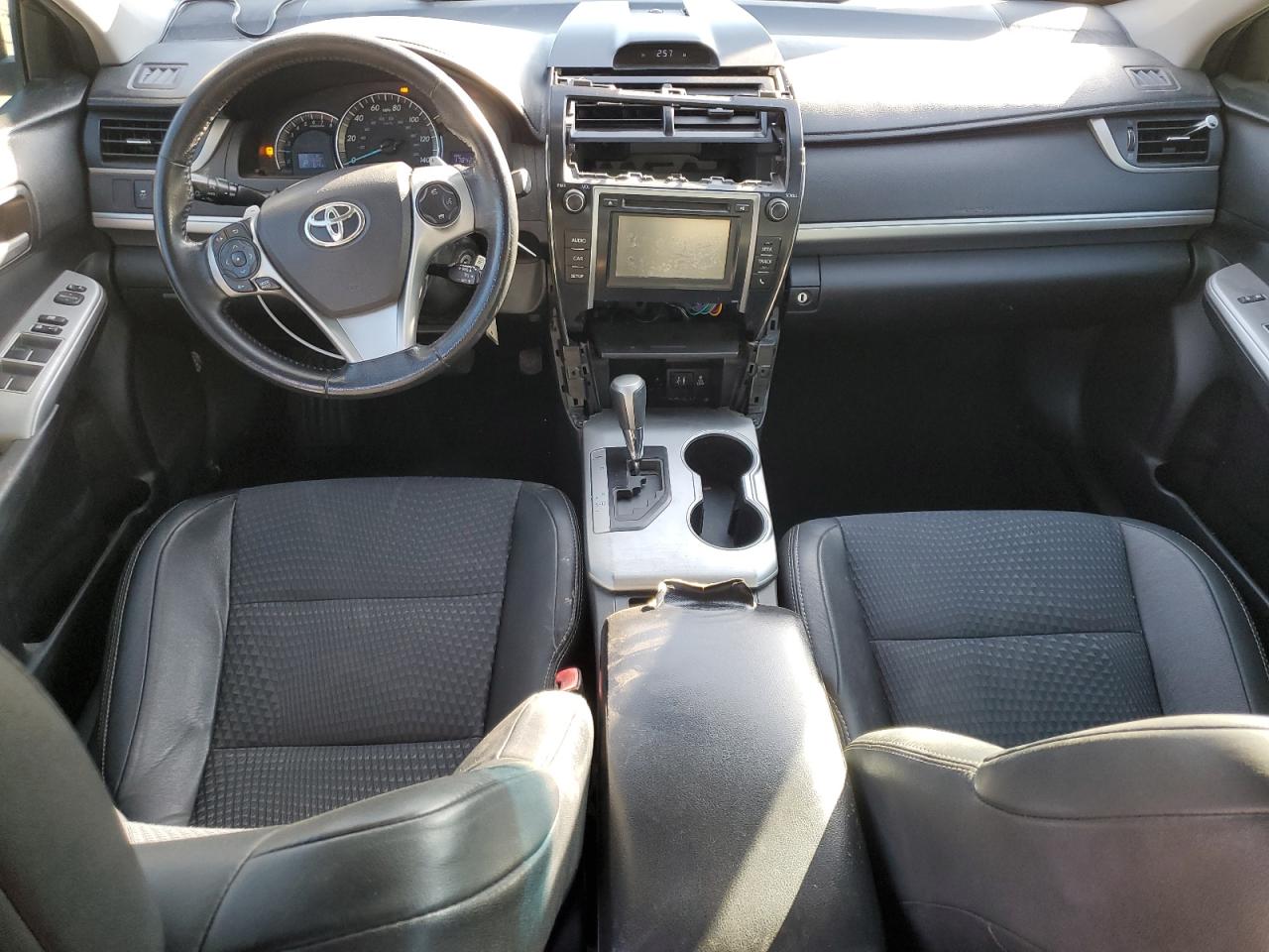 2014 Toyota Camry - Image 8