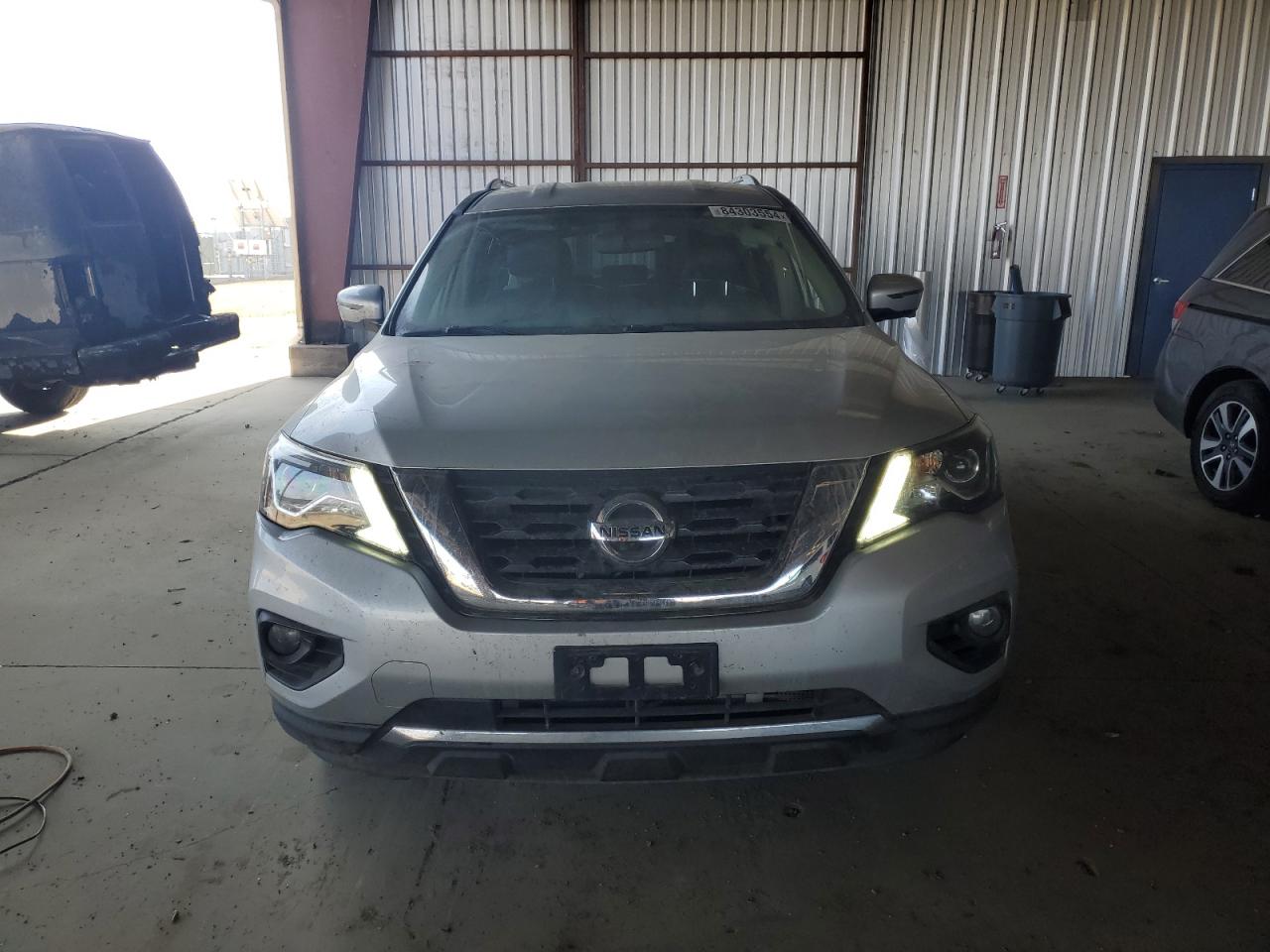 2020 Nissan Pathfinder - Image 5