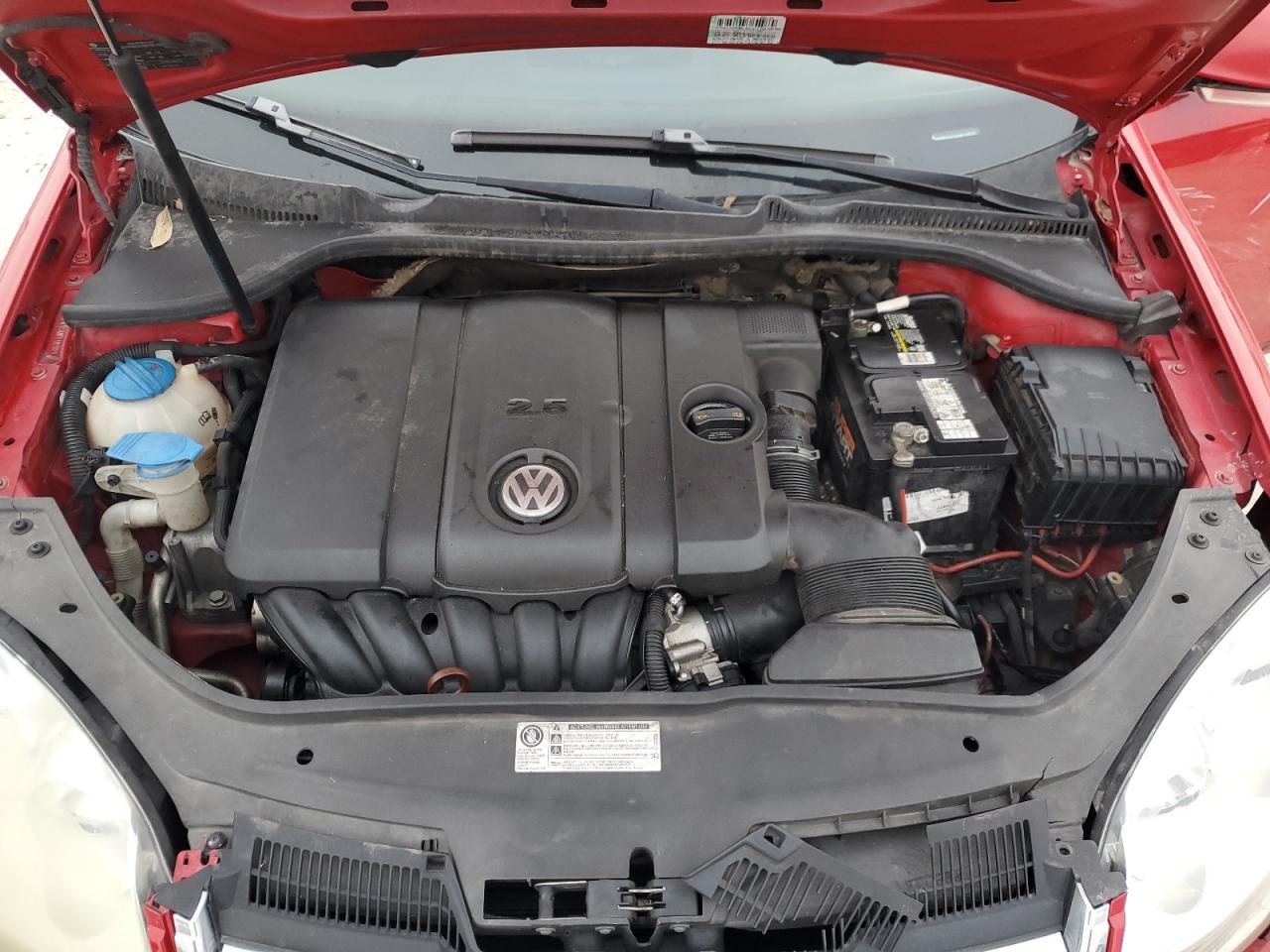 2010 Volkswagen Jetta - Image 11