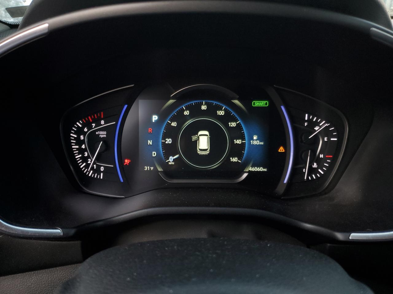 2020 Hyundai Santa Fe - Image 9