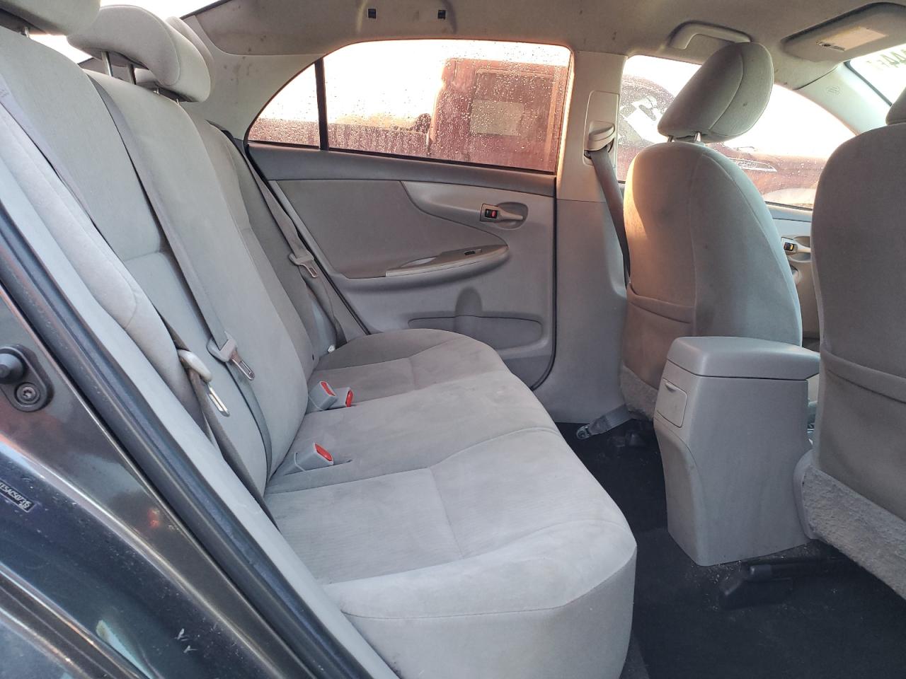 2010 Toyota Corolla - Image 10