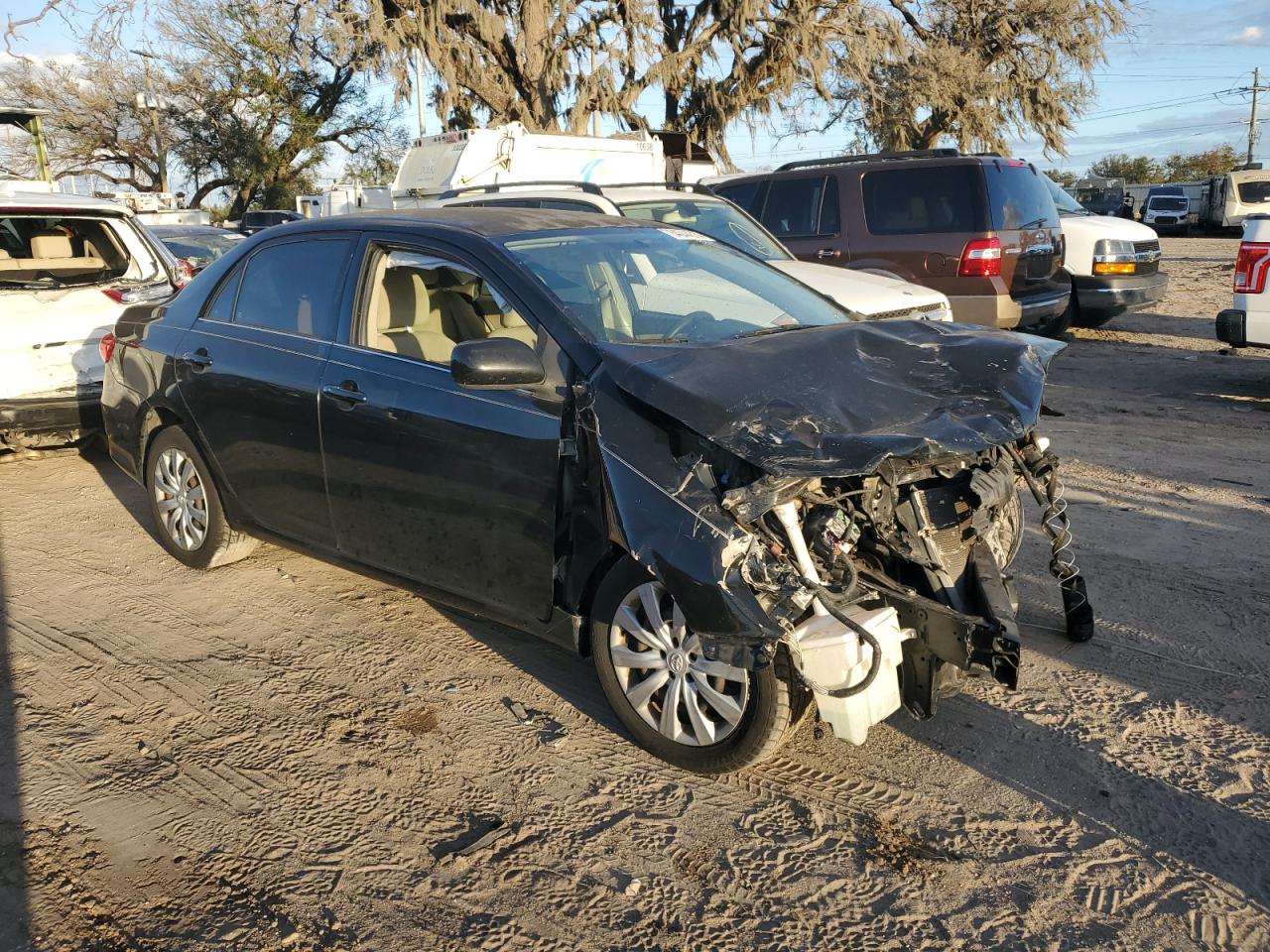 VIN 2T1BU4EE1DC006748 2013 TOYOTA COROLLA no.4