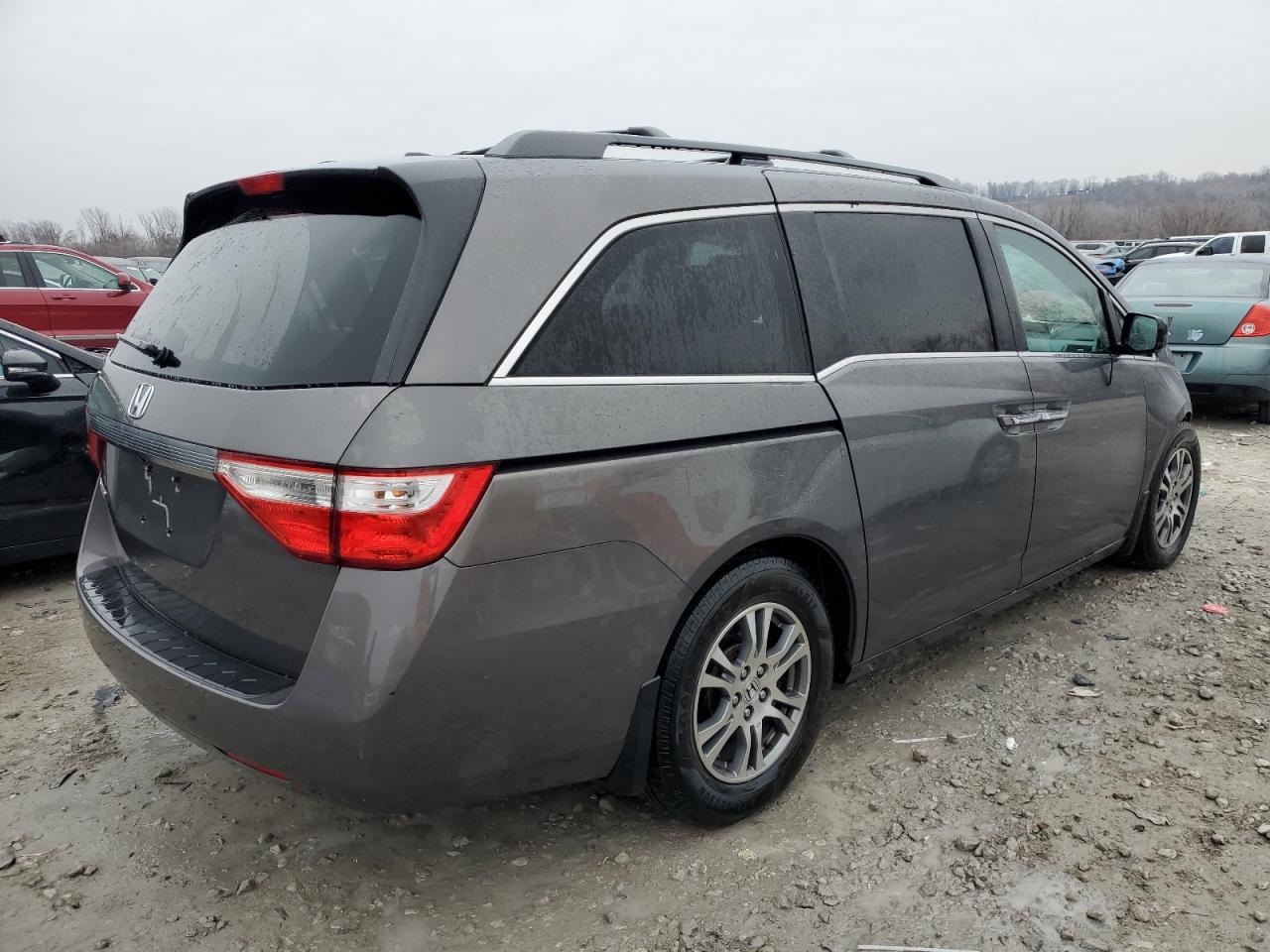 2013 Honda Odyssey - Image 3