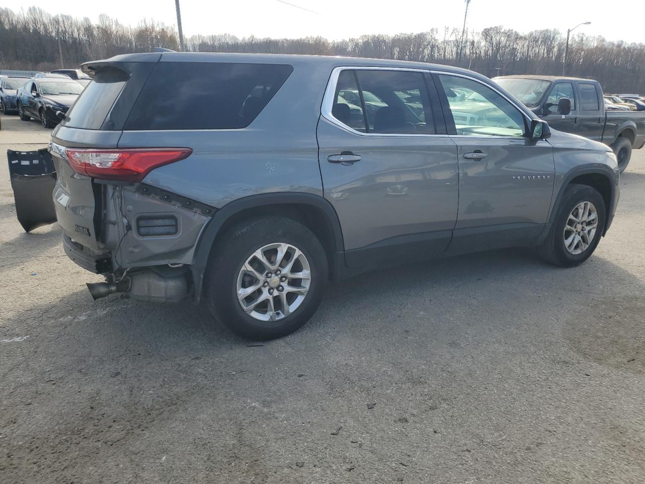 2019 Chevrolet Traverse - Image 3