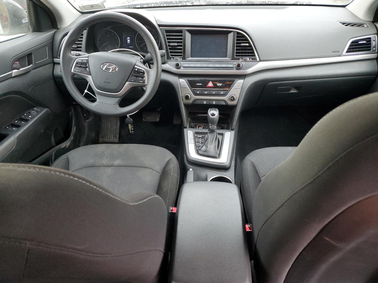 2018 Hyundai Elantra - Image 8