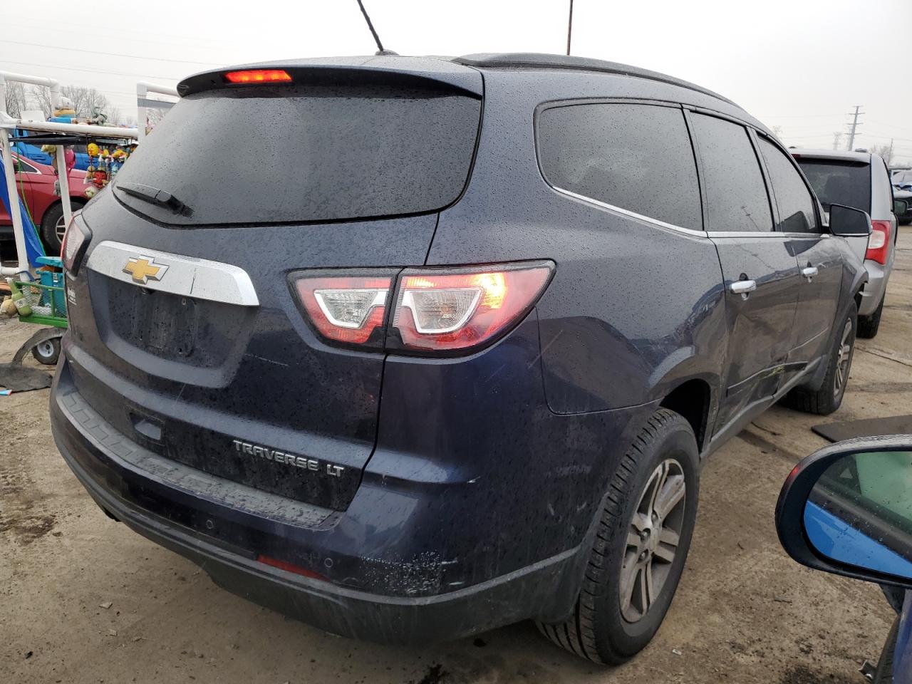 VIN 1GNKRHKD0FJ155591 2015 CHEVROLET TRAVERSE no.3