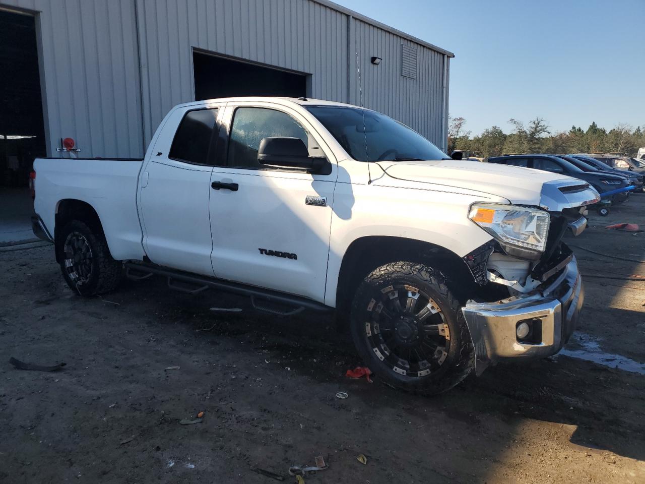 2014 Toyota Tundra - Image 4