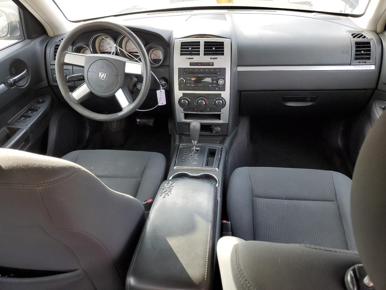 2010 Dodge Charger - Image 8